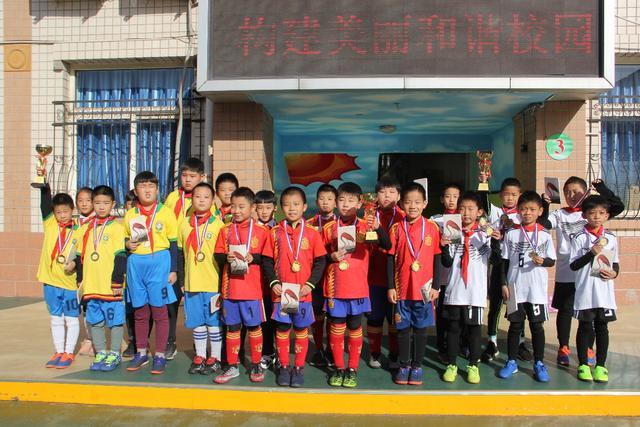 中国男篮7分险胜格鲁吉亚，赛后3好1坏消息，中国男篮7次助攻暴露大隐患